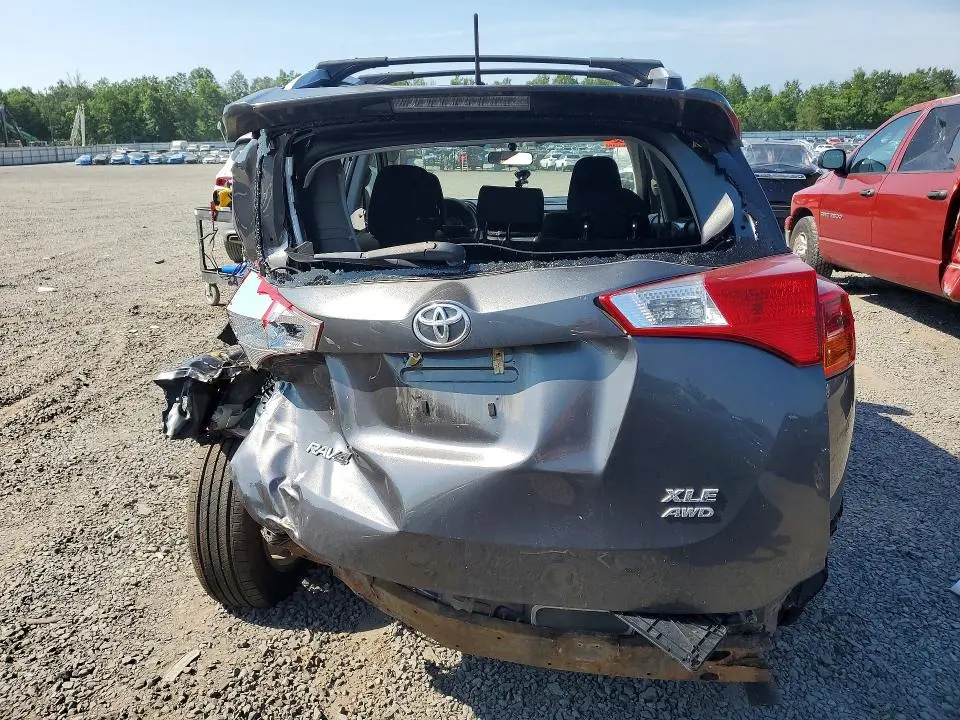 2013 TOYOTA RAV4 XLE  