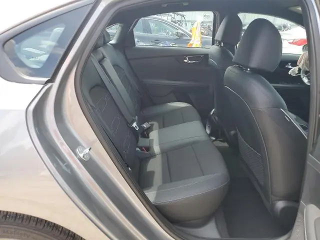 2024 KIA FORTE GT LINE  