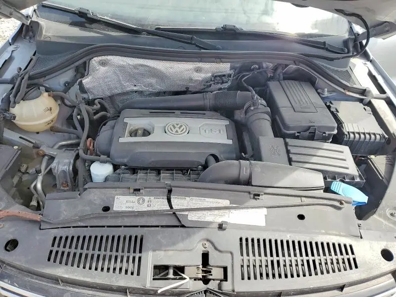 2012 VOLKSWAGEN TIGUAN S  
