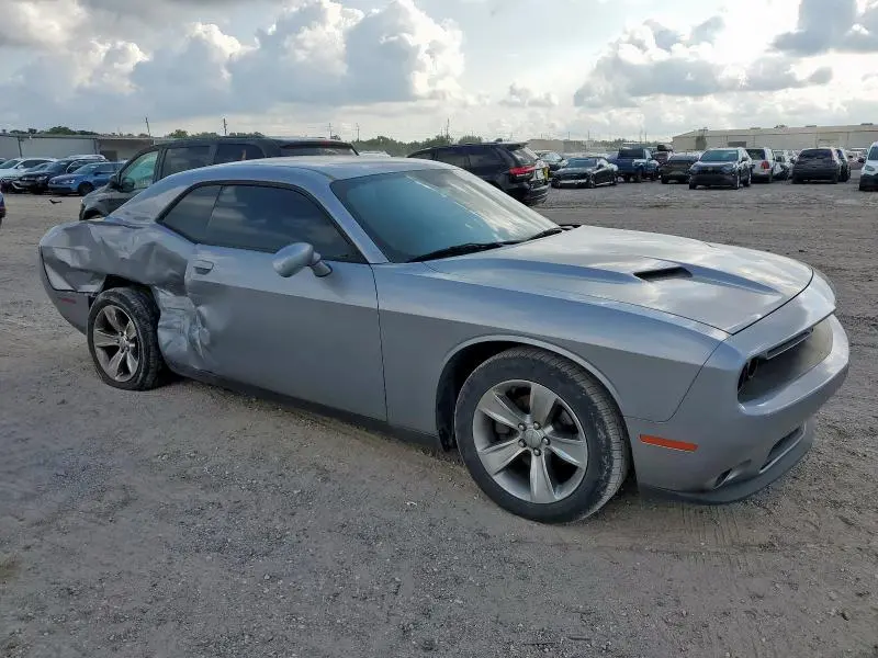 2016 DODGE CHALLENGER SXT  
