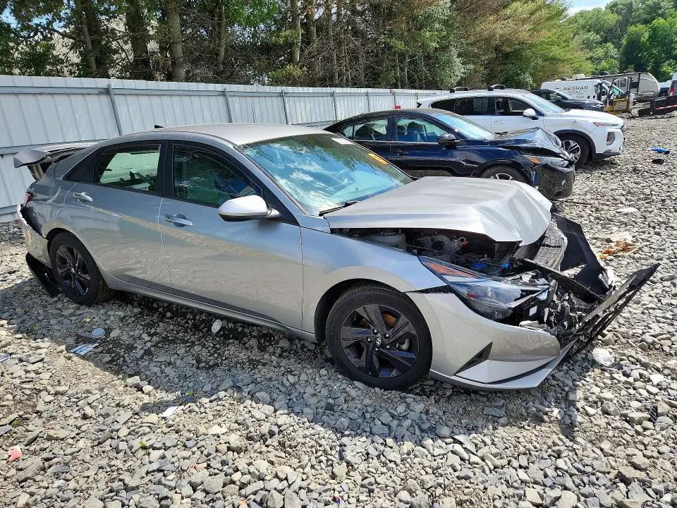 2021 HYUNDAI ELANTRA SEL  