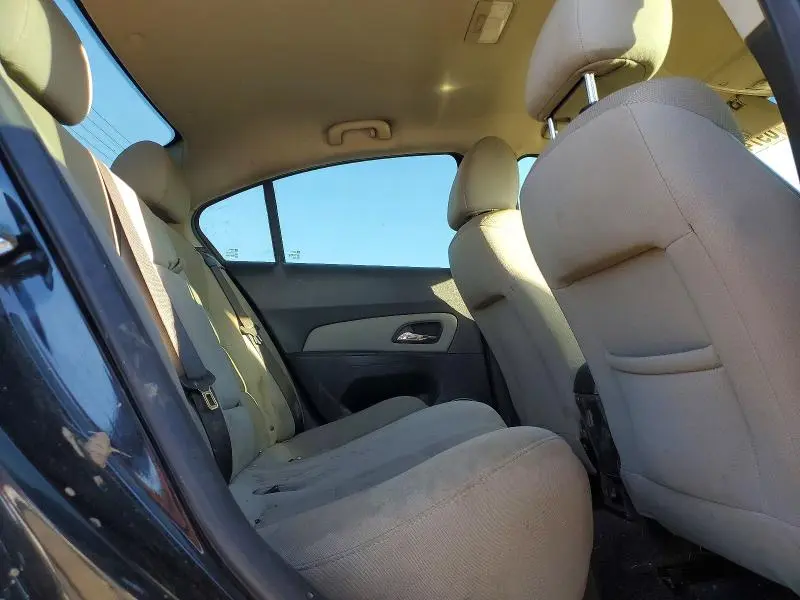 2012 CHEVROLET CRUZE LT  