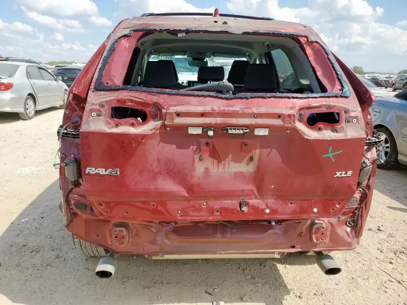 2023 TOYOTA RAV4 XLE  