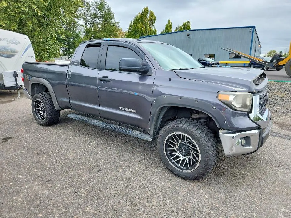 2018 TOYOTA TUNDRA SR5  