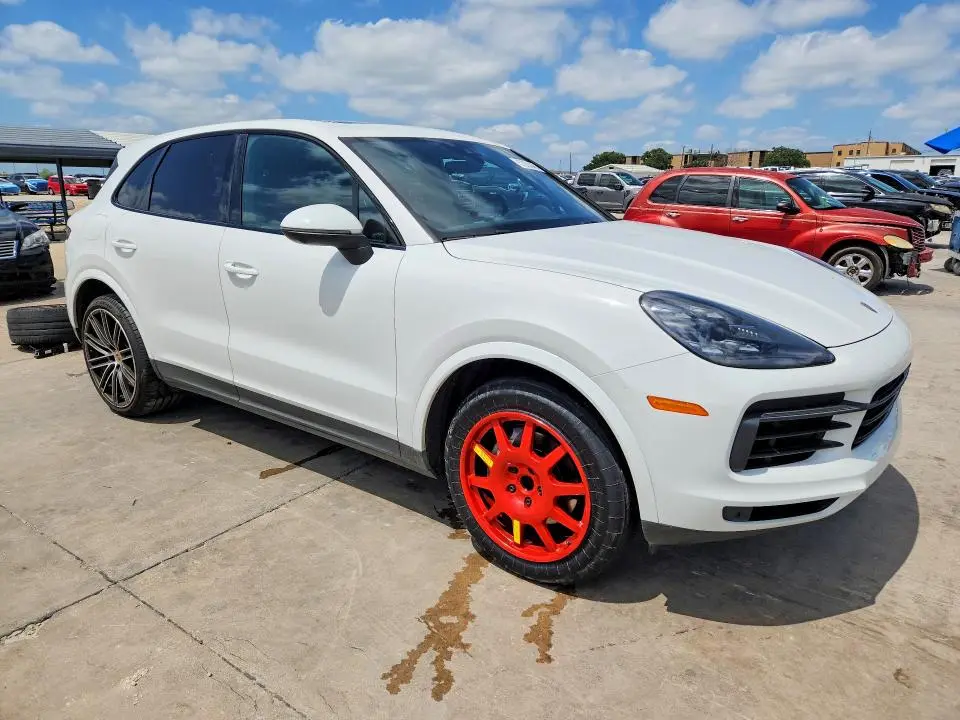 2020 PORSCHE CAYENNE   