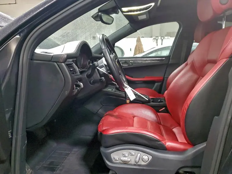 2015 PORSCHE MACAN S  