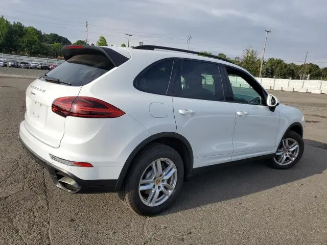 2016 PORSCHE CAYENNE