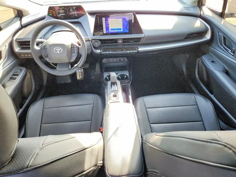 2024 TOYOTA PRIUS LE  
