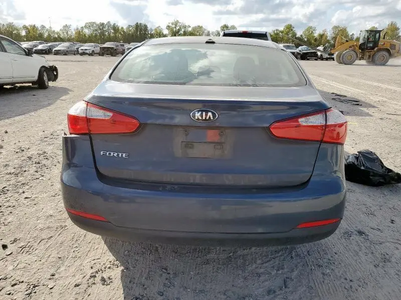2016 KIA FORTE LX  