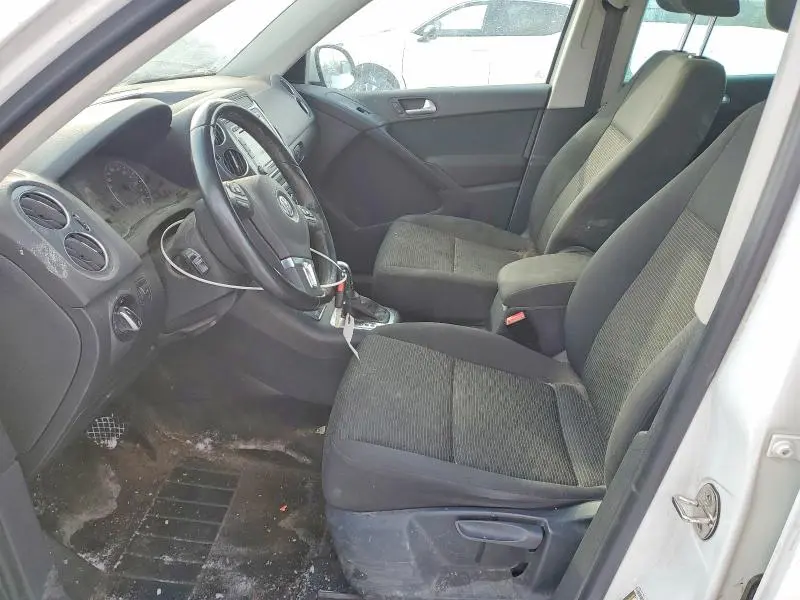 2015 VOLKSWAGEN TIGUAN S  