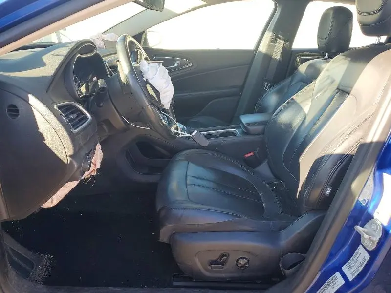 2016 CHRYSLER 200 LIMITED  