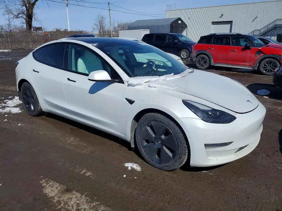 2021 TESLA MODEL 3   