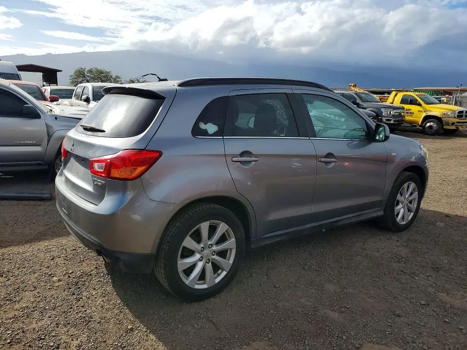 2014 MITSUBISHI OUTLANDER SE  