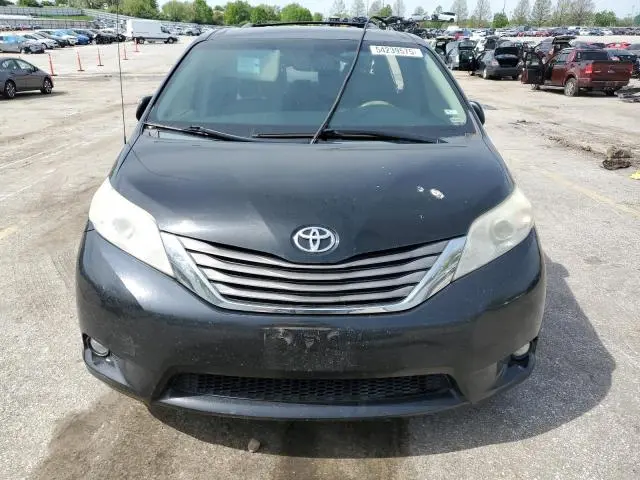 2011 TOYOTA SIENNA XLE  