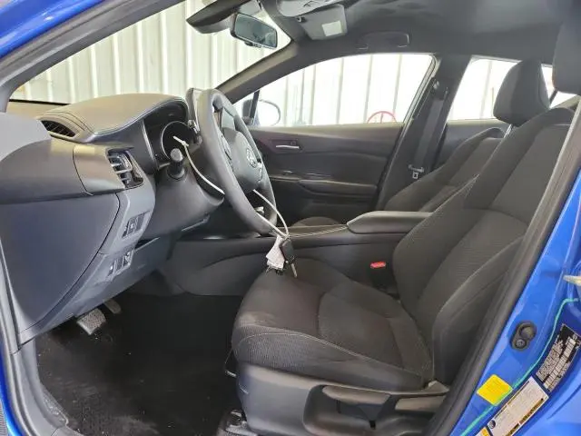 2019 TOYOTA C-HR XLE  