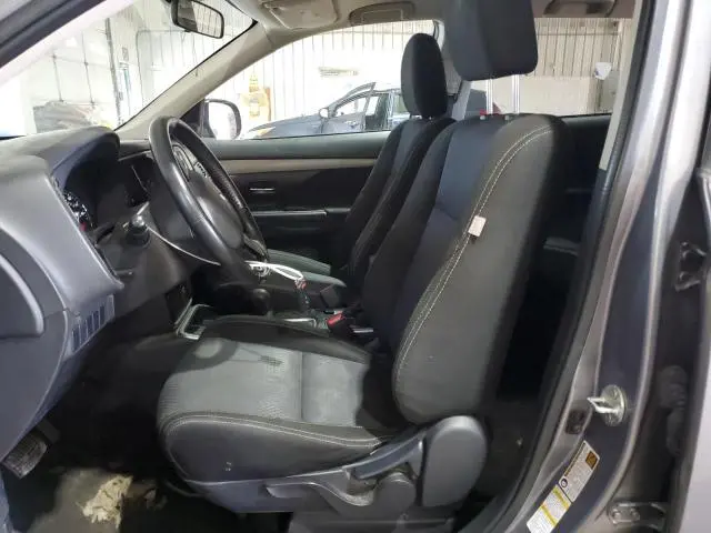 2017 MITSUBISHI OUTLANDER SE  
