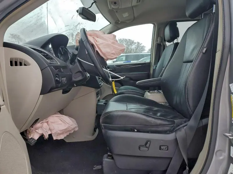 2013 CHRYSLER TOWN & COUNTRY TOURING  