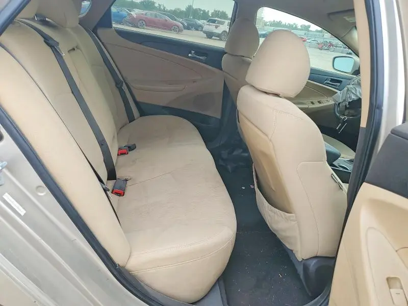 2011 HYUNDAI SONATA GLS  