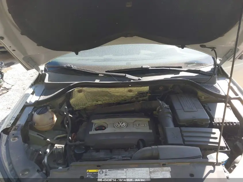 2013 VOLKSWAGEN TIGUAN S