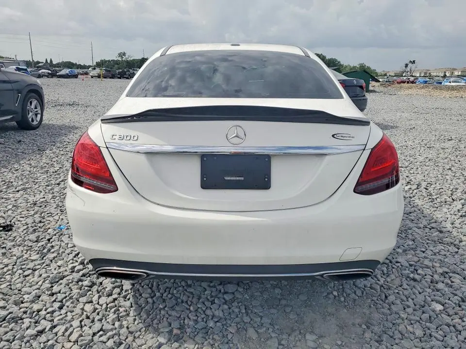 2019 MERCEDES-BENZ C 300  