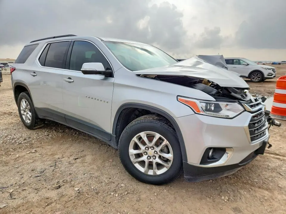 2020 CHEVROLET TRAVERSE LT  