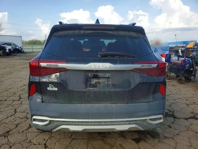 2023 KIA SELTOS EX  
