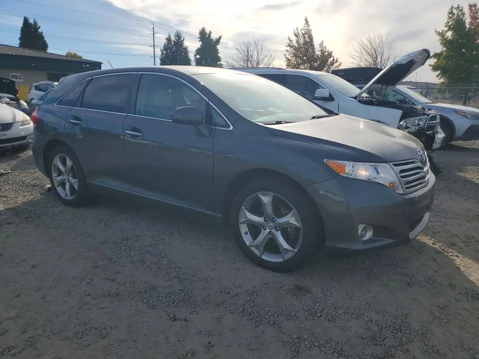 2010 TOYOTA VENZA AWD V6  