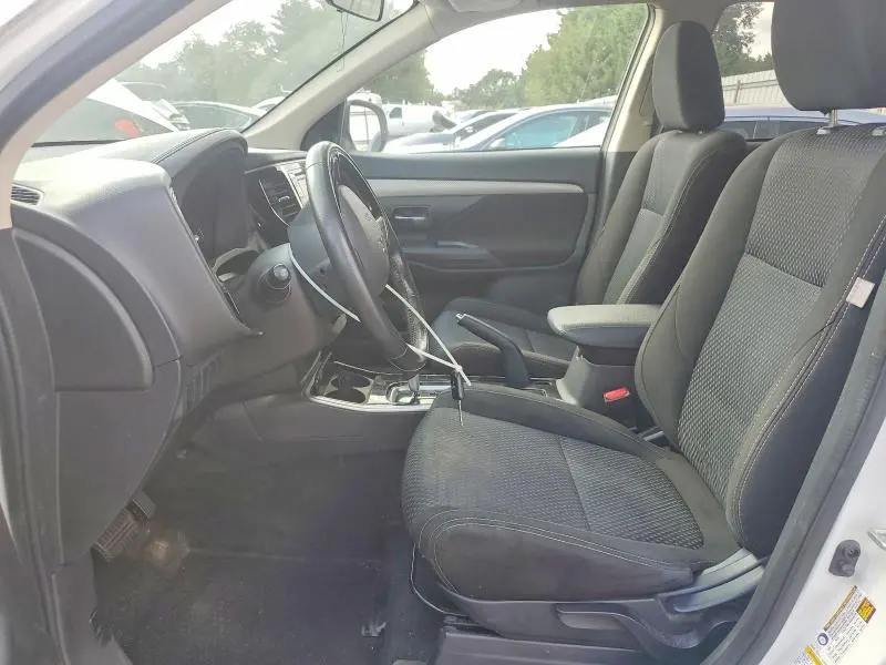 2017 MITSUBISHI OUTLANDER ES  
