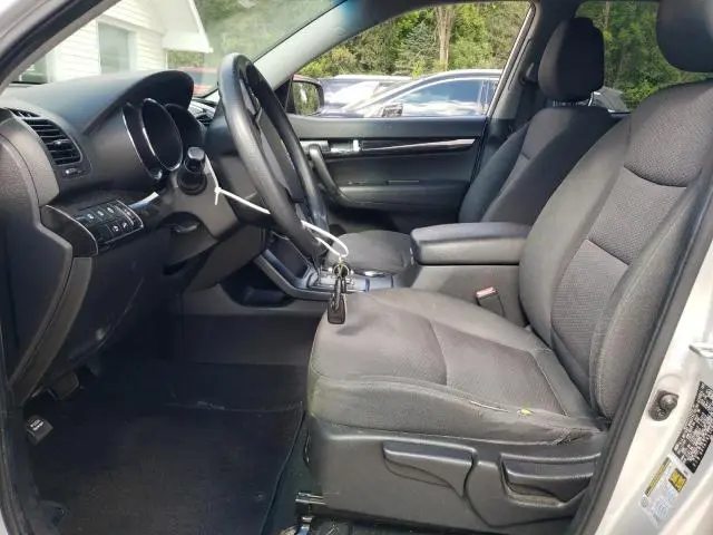 2011 KIA SORENTO BASE  