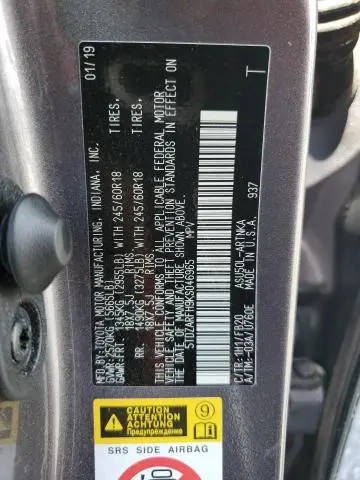 2019 TOYOTA HIGHLANDER LE  