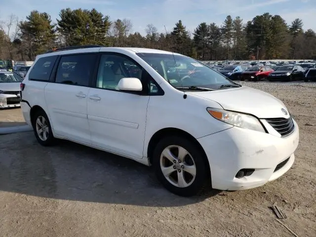 2011 TOYOTA SIENNA LE  