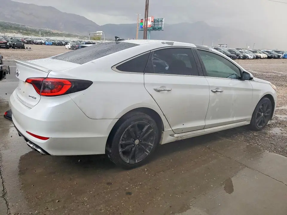 2015 HYUNDAI SONATA SPORT 2.0T  