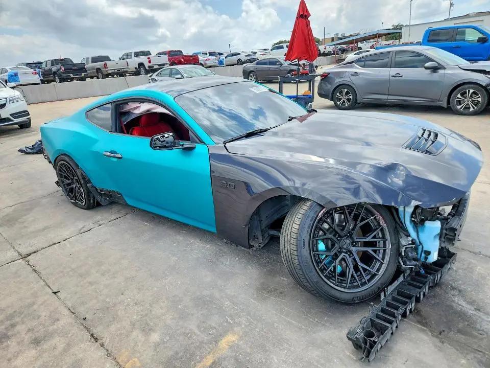 2024 FORD MUSTANG GT  