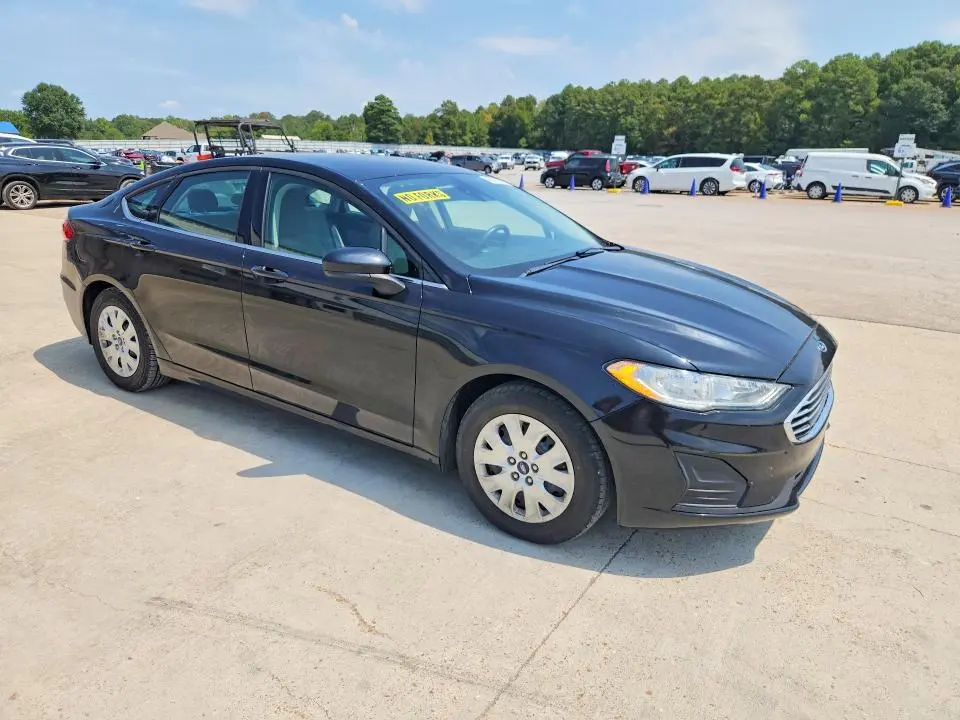 2019 FORD FUSION S  