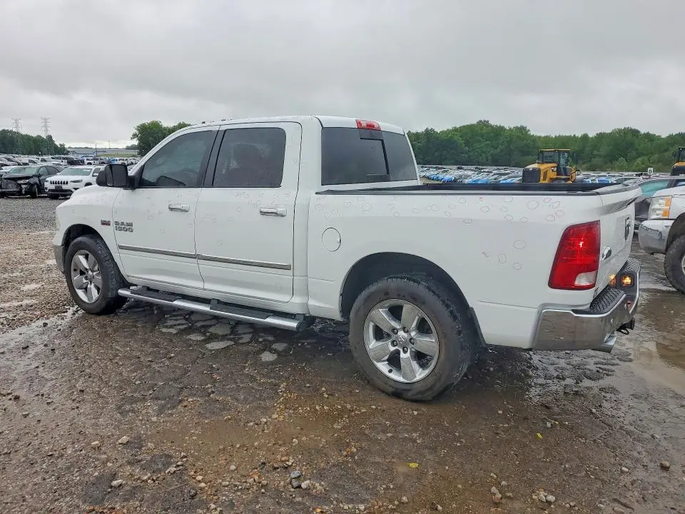 2016 RAM 1500 SLT  