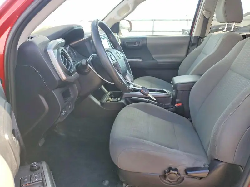 2019 TOYOTA TACOMA SR5 V6  