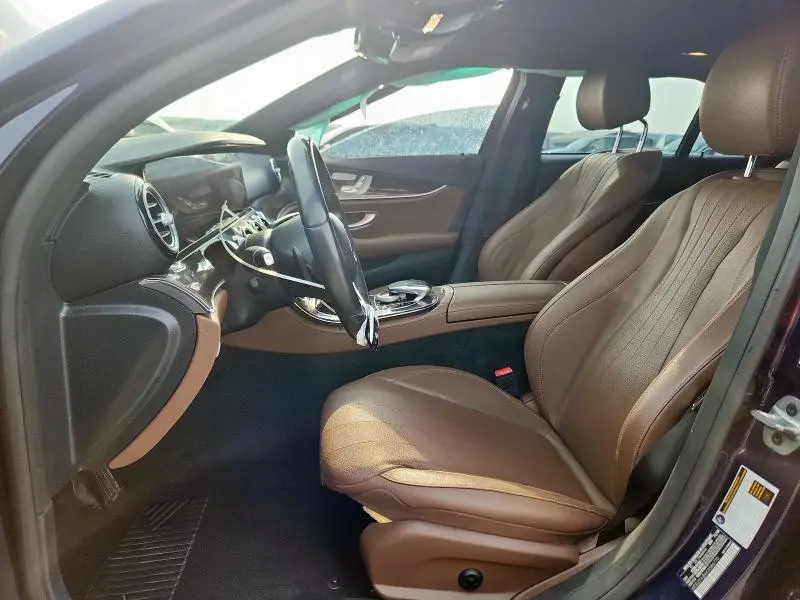 2019 MERCEDES-BENZ E 300  