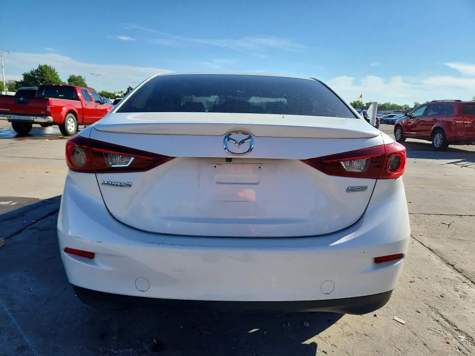 2015 MAZDA 3 TOURING  