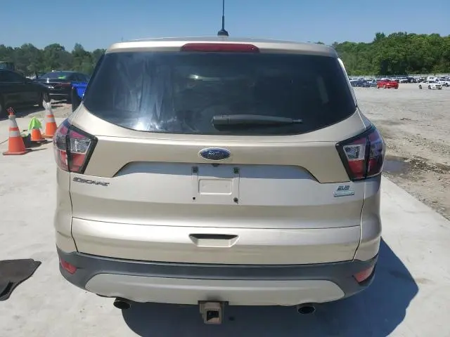 2017 FORD ESCAPE SE  