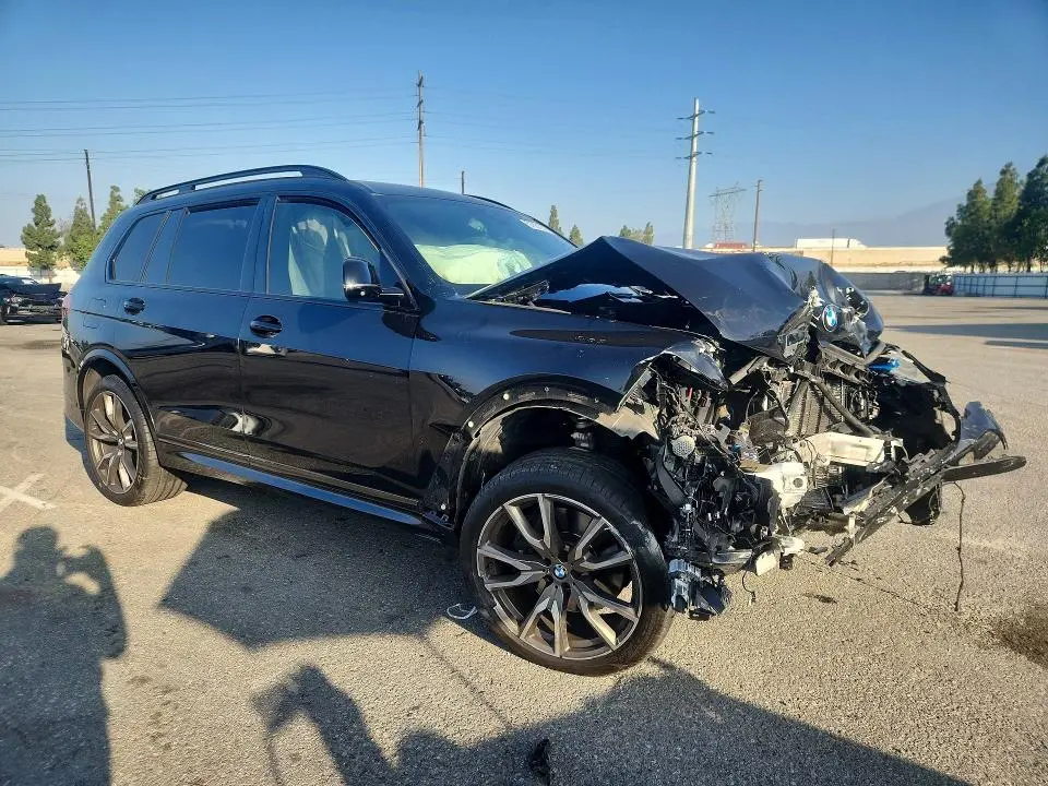 2021 BMW X7 M50I  