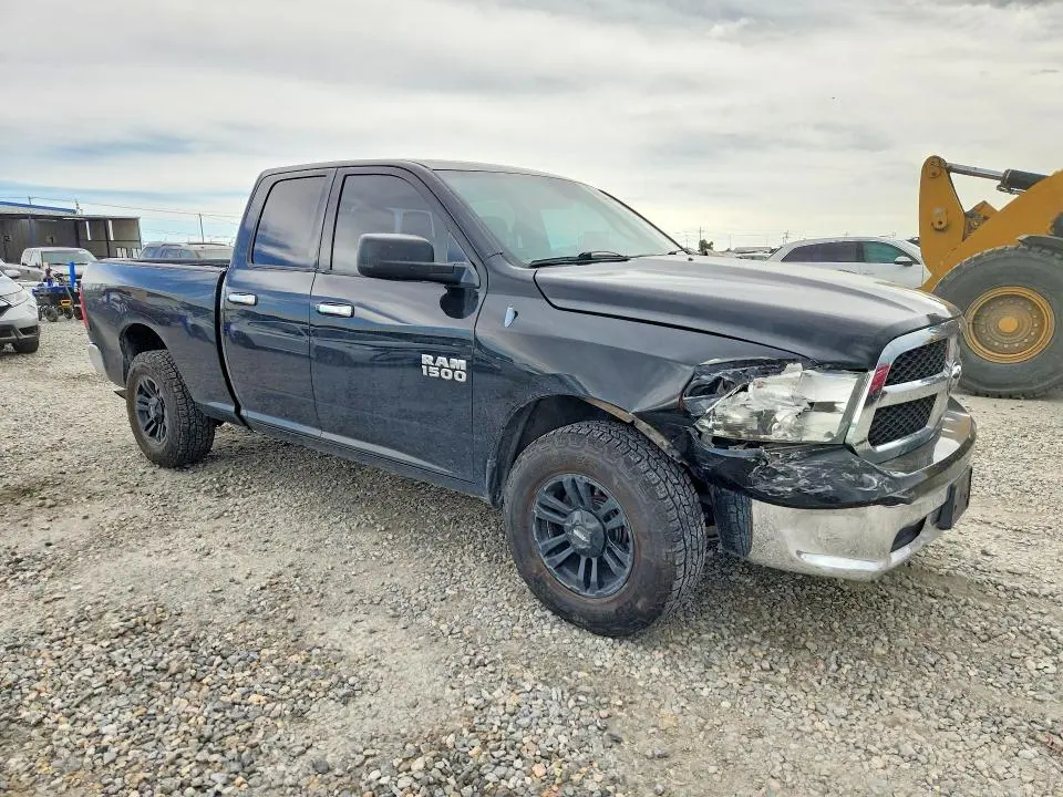 2013 RAM 1500 SLT  