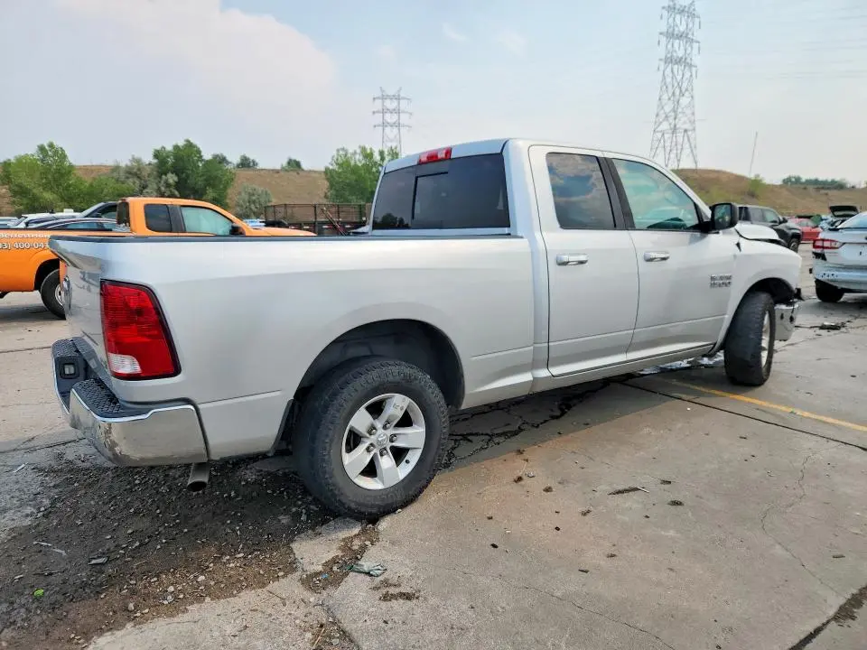 2016 RAM 1500 SLT  