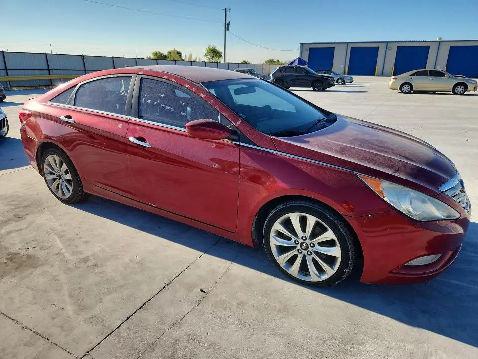 2011 HYUNDAI SONATA SE  