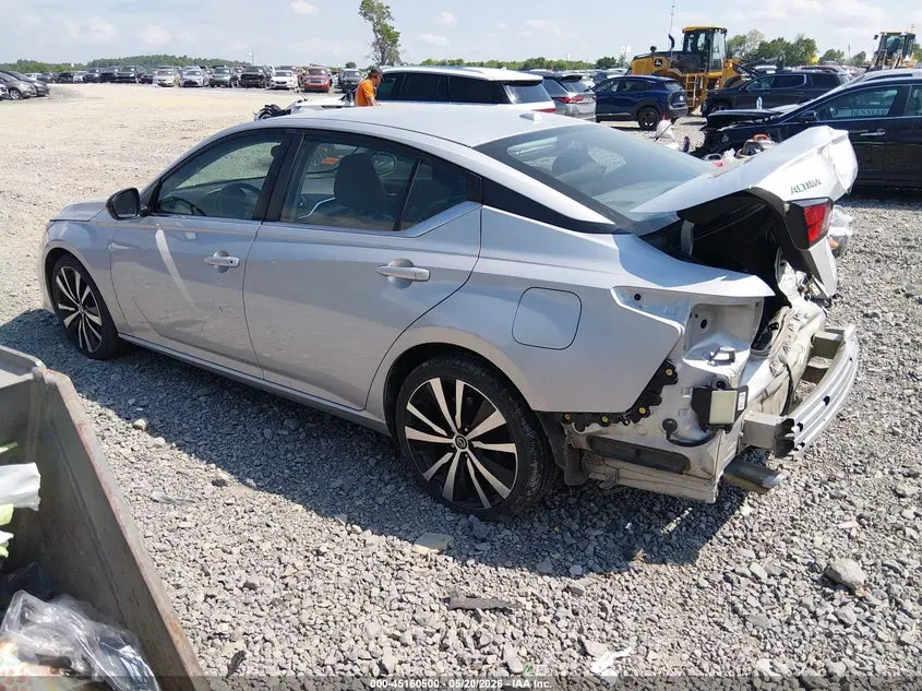 2022 NISSAN ALTIMA SR FWD