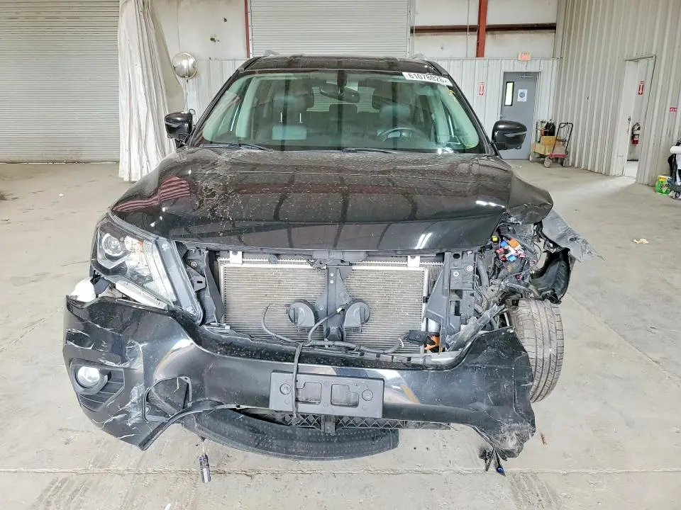2019 NISSAN PATHFINDER SL  