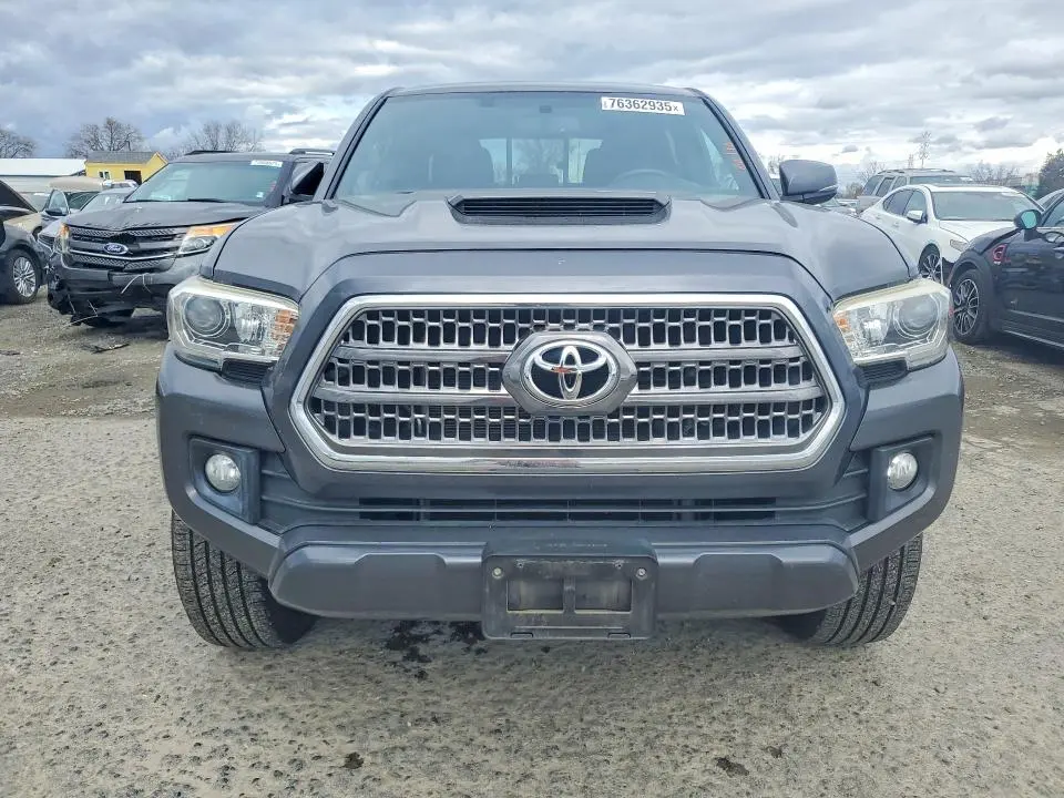 2016 TOYOTA TACOMA DOUBLE CAB  