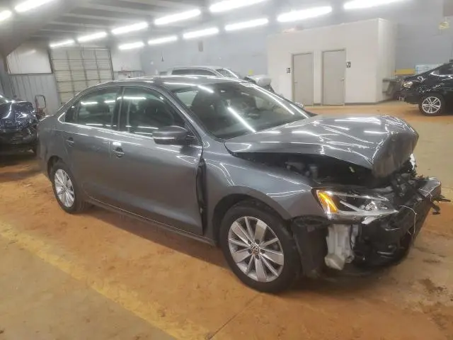 2015 VOLKSWAGEN JETTA SE  
