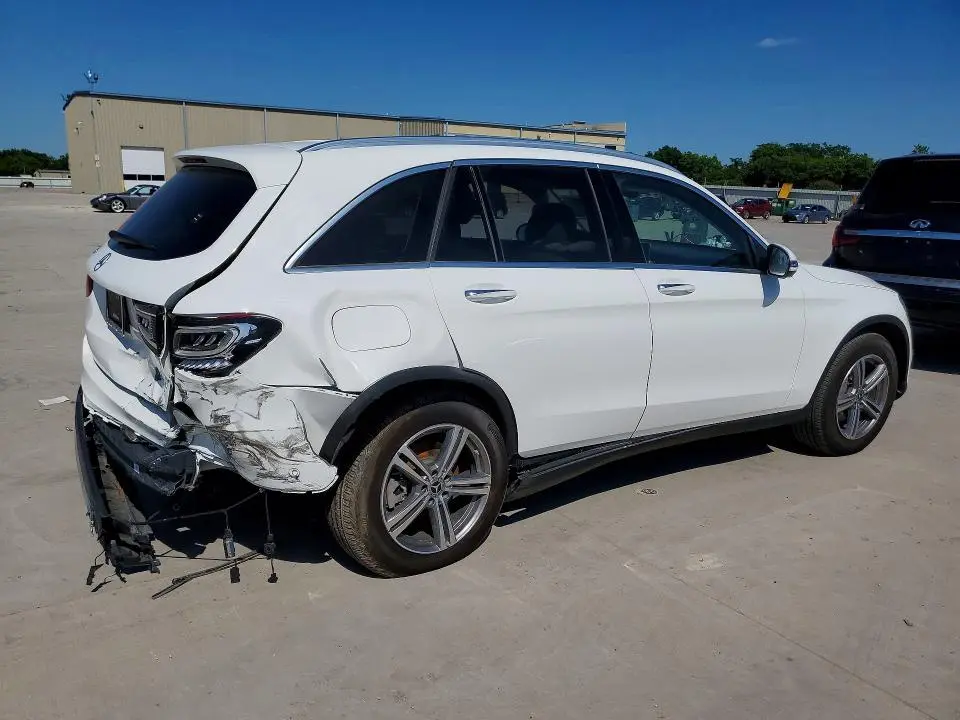 2021 MERCEDES-BENZ GLC 300  