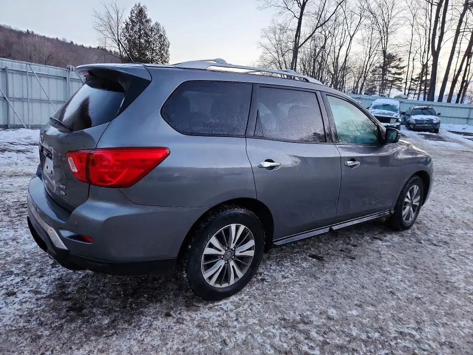 2018 NISSAN PATHFINDER S  