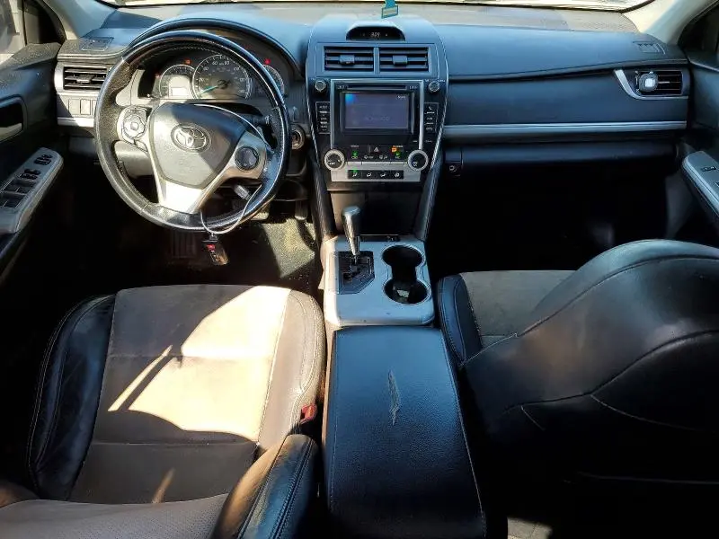 2012 TOYOTA CAMRY SE V6  